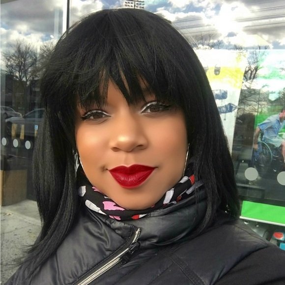 12 inch FreeTress Equal NY Girl Wig